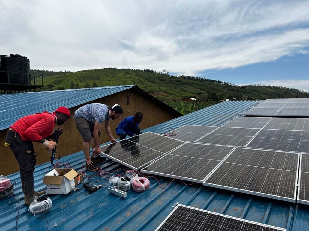 Picture5 Gishanda Fish Farm Is Solar Powered